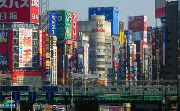 اليابان تضخ 130 مليار دولار لتحفيز الاقتصاد