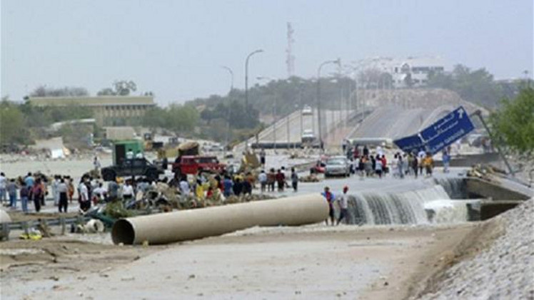 مأساة اليمنيين بين "عاصفة الحزم" والعواصف الجوية