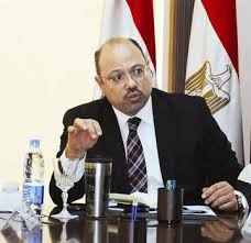 مصر توحد الضرائب على الدخل بحد أقصى 22.5 بالمئة