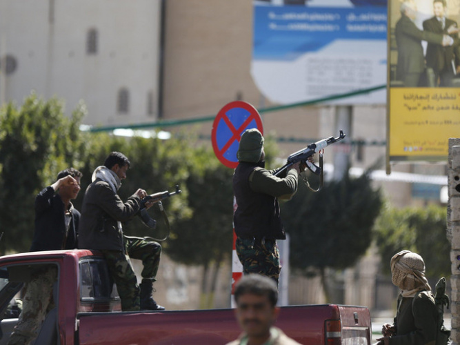 العربية : الحوثي سيعلن بعد ساعات عن مجلس  عسكري لقيادة اليمن