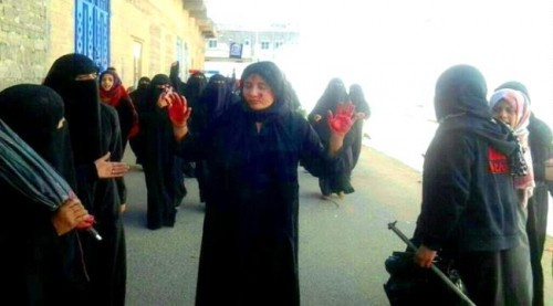 ميلشيات #الحـوثي تنقل معتقلات من سجن البحث الجنائي بصنـعاء إلى أماكن مجهولة
