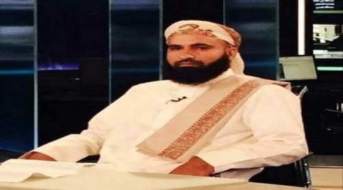 عضو في الانتقالي يؤكد ما قاله سياسي سعودي عن ضبط شحنة أسلحة مهربة للحوثيين