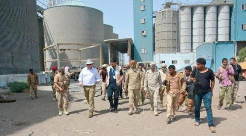 تفكيك 4 عبوات ناسفة زرعها #الحـوثيون في مطاحن البحر الأحمر