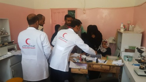 بدعم إماراتي.. مستشفى " المواسط " في #تعز يواصل تقديم خدماته للمرض(صور)