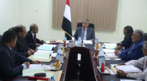 مجلس القضاء الأعلى يوقف قضاة مواليين للحوثي