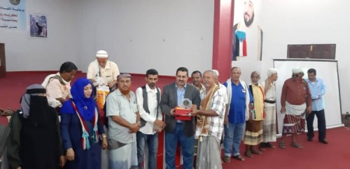 قيادة انتقالي لحج تُكرم رواد العمل المسرحي في المحافظة