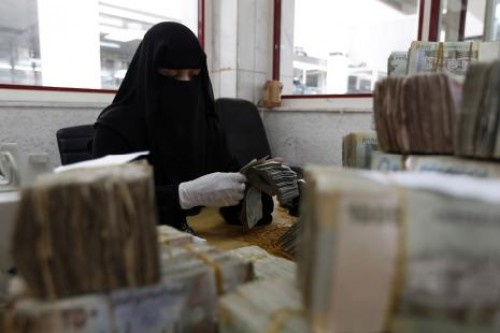 البنك دولي: فشل الحكومة اليـمنية في النشاط الاقتصادي أدى إلى انخفاض كبير في الإيرادات العامة  