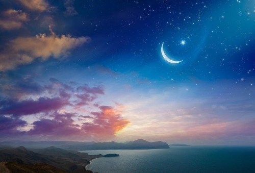 مركز الفلك الدولي يكشف موعد "غرة رمضان"