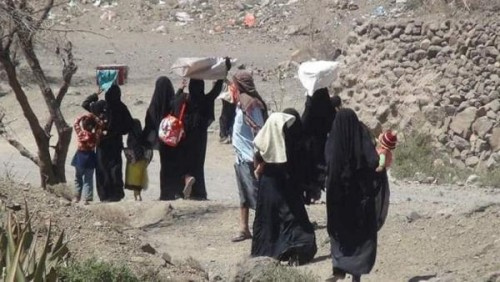 نزوح جماعي لأسر منطقة حجر باتجاه الجبال جراء استهداف مليشيا #الحوثي مساكنها