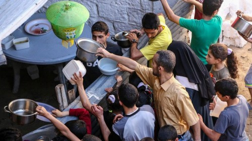 خبراء: انعدام الأمن الغذائي في غزة أوقف عجلة النمو الإقتصادي