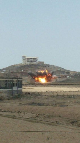 قوات العمالقة تستهدف مواقع الحوثة على حدود البيضاء