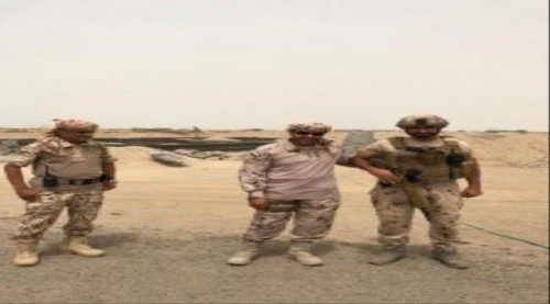 قائد التحـالف العربي يزور كتيبة حزم “١” في بئر احمد ونقطة المنصة غرب #العاصمة_عدن