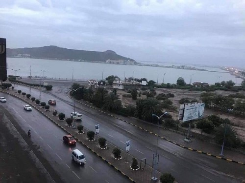 الأرصاد الجوي يتوقع هطول امطار رعدية على #العاصمة_عدن