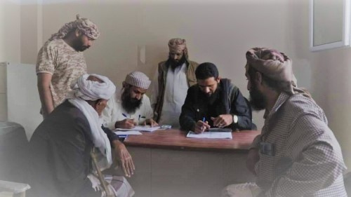 ألوية الدعم والإسناد تقدم مكرمة لأسر الشهداء في محافظة #الضالع