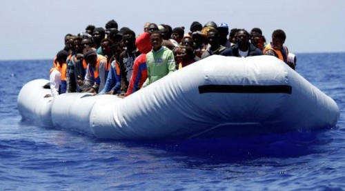 وفاة 15 مهاجراً اثيوبياً على الأقل بالقرب من سواحل عدن