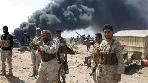 عاجل.. القوات الجنوبية تتقدم وتسيطر على اجزاء من معسكر مليشيات الاصلاح” لواء 4 حرس رئاسي”