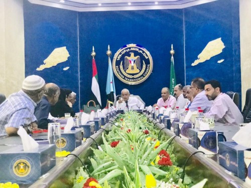 هيئة رئاسة #المجلس_الانتقالي تواصل اجتماعاتها بقيادات المرافق والمؤسسات الخدمية في #العاصمة_عدن