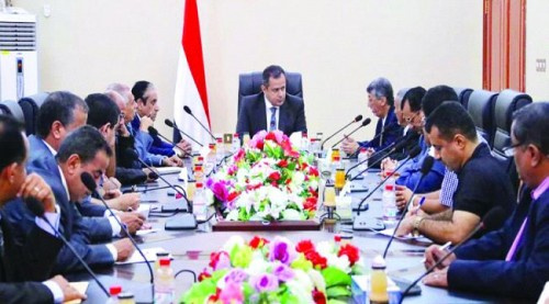 فساد حكومة الشرعية أرقام تجاوزت المليارات ومطالبات بالمحاسبة ووقف العبث بالمال العام