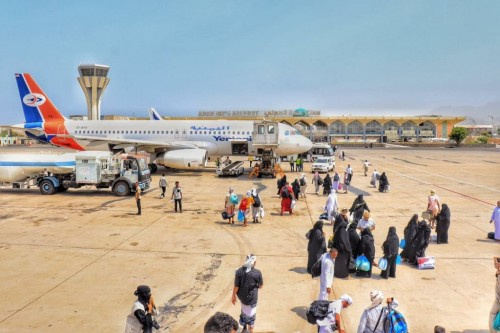 الهلال الأحمر الإماراتي يستقبل الحجاج العائدين إلى #لبعاصمة_عدن (صور)