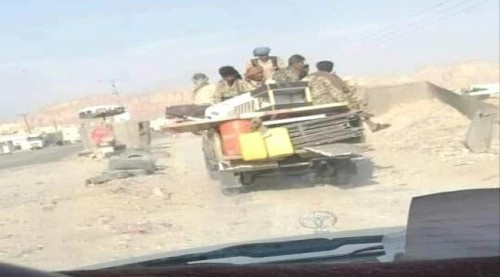 افراد اللواء 115 بلودر ينهبون معسكرهم بعد اختفاء قائده القفيش