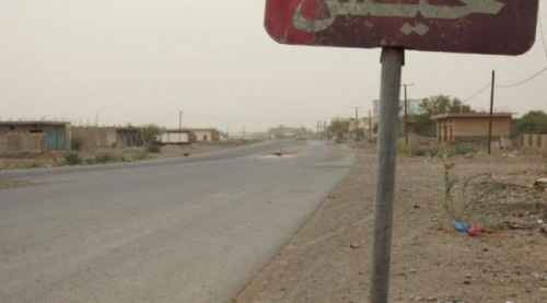 قصف عنيف من مليشيا #الحـوثي على مواقع القوات المشتركة بحيس
