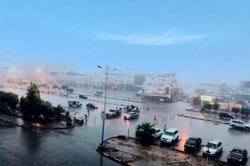 الارصاد يحذر من استمرار هطول الامطار على #العاصمة_عدن