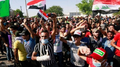 احتجاجات العراق.. قرار عبدالمهدي "يفاقم" الغضب الشعبي