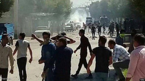 بعد إصابة المئات بالمرض.. "مظاهرات الإيدز" تجتاح جنوبي إيران