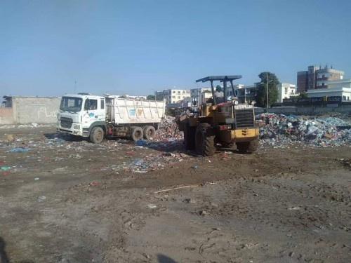 الوالي يثمن تجاوب صندوق النظافة برفع أكوام القمامة من حرم مستشفى الجمهورية