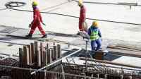 قطر في عين العاصفة.. وفيات مفاجئة لمئات العمال