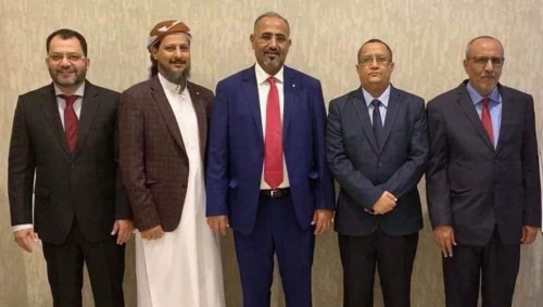 عاجل.. وفد #المجلس_الانتقالي_الجنوبي  يوقع مسودة اتفاق الرياض مع حكومة هادي