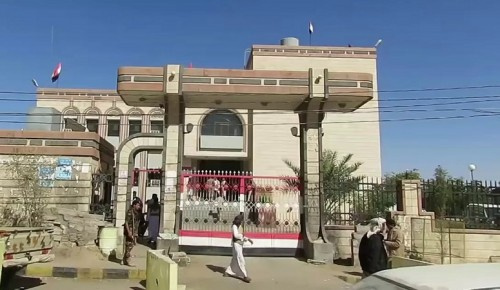 إخوان #اليمن يفرغون خزانة البنك المركزي في #مأرب قبل توريدها الى عدن
