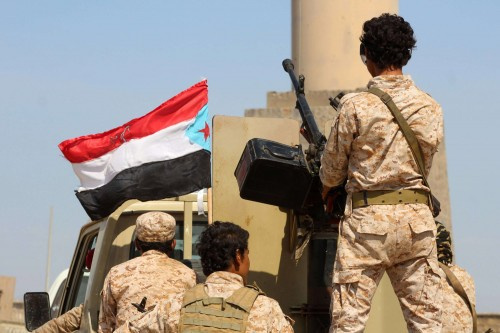 صحيفة "العرب" اللندنية: إخوان #اليمن يستهدفون اتفاق #الرياض بحشد عسكري قرب عدن