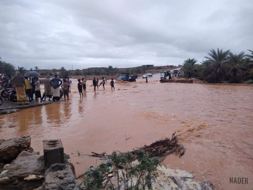 #سقطرى.. تحذيرات من استمرار تدفق السيول