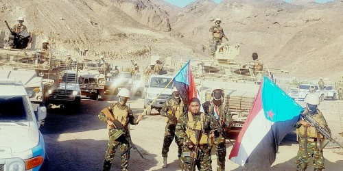 تقرير أمريكي يشيد بقوات الانتقالي في مكافحة الإرهاب ويطرح سيناريو كارثياً لانهيار اتفاق #الرياض
