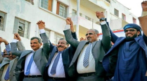 بماذا علقت قيادات الانتقالي على استقالة بعض اعضائه؟