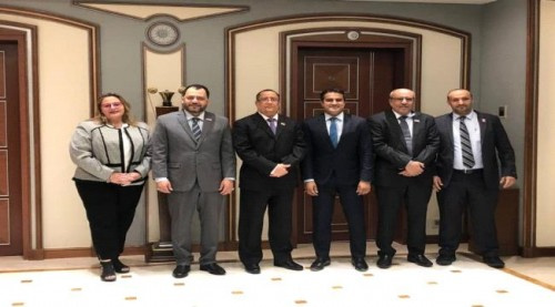 الخبجي يلتقي نائب رئيس بعثة سفارة الولايات المتحدة الأمريكية لدى اليمن