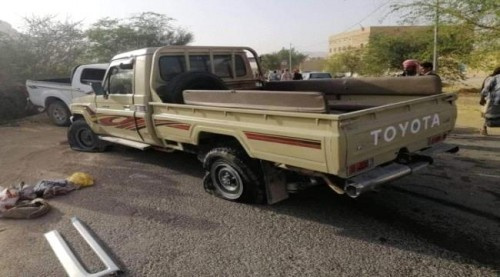 مليشيا الأحمر تطلق الرصاص على مواطنين خلال تشييعهم شهداء آل حريز