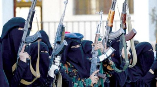 الحوثيون يحولون المدارس والاندية الى ساحات سرية لتدريب المجندات وإعدادهن عسكرياً