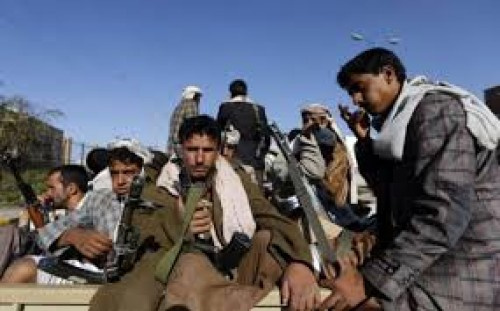 الحوثيون يعترفون بمصرع أحد قياداتهم العسكرية.. "الاسم"
