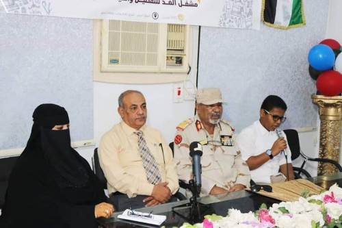 انتقالي حضرموت يحتفي بيوم المرأة بتدشين مشغلٍ لتعليم الخياطة بالمكلا