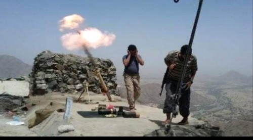 مدفعية المقاومة الجنوبية تدك مخازن الحوثي في جبهات ثرة