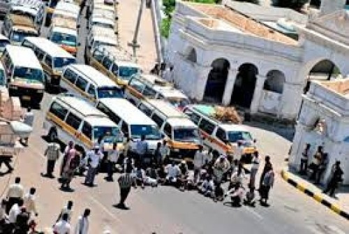 تعميم جديد خاص بـرسوم أجرة الموصلات في حضرموت