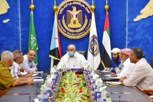 اللجنة الاقتصادية بالانتقالي تبحث تنفيذ إجراءات عاجلة للتخفيف من معاناة سكان العاصمة عدن