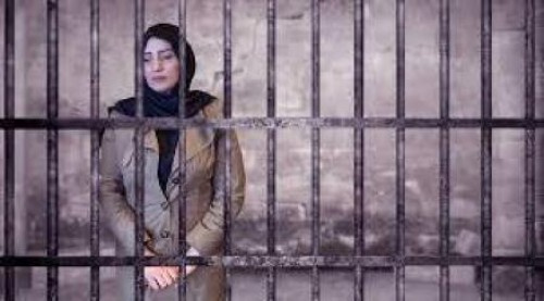 تقرير لوكالة "أسوشيتد برس".. مليشيا الحوثي حولت مدارس ومستشفيات إلى معتقلات لتعذيب واغتصاب النساء والناشطات