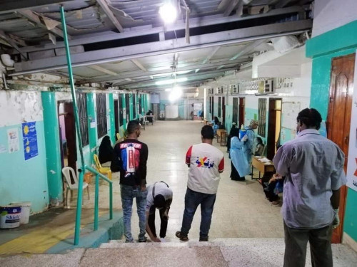 مجمعات صحية بالعاصمة عدن تفتح أبوابها لمواجهة الأوبئة