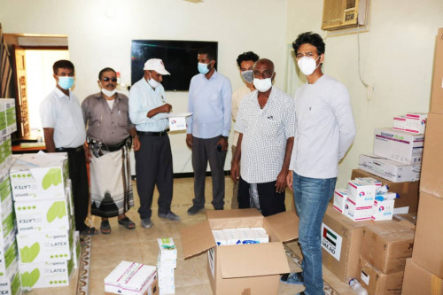 انتقالي حضرموت يدعم المركز الوطني للأورام وعدد من المرافق الصحية بالمستلزمات الطبية