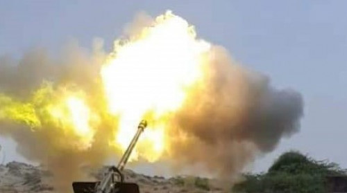 مدفعية القوات الجنوبية تدك مواقع مليشيات الاخوان بشقرة وتدمر اليات عسكرية