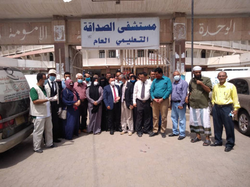 رئيس لجنة الصحة العُليا بالإدارة الذاتية للجنوب يدشن العمل في مستشفى الصداقة التعليمي