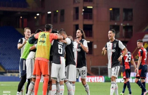 يوفنتوس يسقط جنوى بثلاثية في الدوري الإيطالي وصاروخ "رونالدو" يُزين الفوز